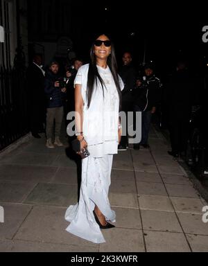 winnie harlow strotzte Natasha poonawalla Naomi campbell Kanye West beim Burberry Party Club 22 Stockfoto
