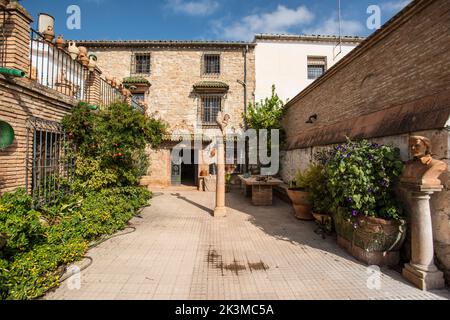 Innenhof des Töpfermuseums Paco Tito, Úbeda, Jaén Stockfoto