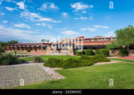 Scottsdale, Arizona, USA - 20. September 2022: Außenansicht des Taliesin West Eingang, Winterhaus und Schule des berühmten Architekten Frank Lloyd Wright. Stockfoto