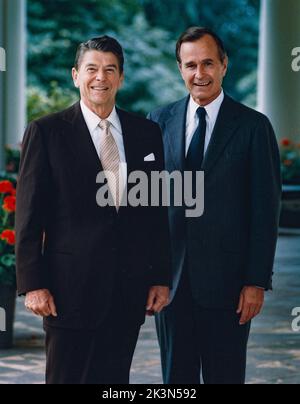 Offizielles Porträt von Präsident Reagan und Vizepräsident Bush Stockfoto