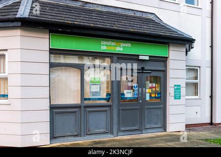 Job Center Plus Büro in Llandudno, Nordwales, Großbritannien. Stockfoto