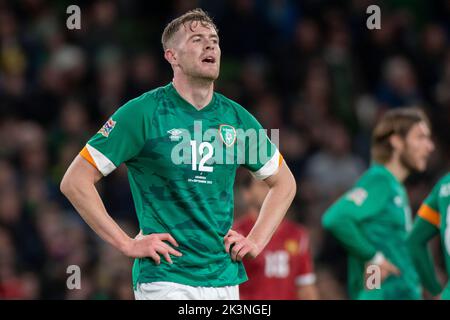 Dublin, Irland. 28. September 2022. Nathan Collins aus Irland während des UEFA Nations League-, League B-, Gruppen-1-Spiels zwischen der Republik Irland und Armenien im Aviva Stadium in Dublin, Irland, am 27. September 2022 (Foto von Andrew SURMA/ Quelle: SIPA USA/Alamy Live News Stockfoto