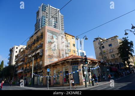 Die Jaffa-Straße und die King George V-Straße kreuzen sich im Stadtzentrum von West-Jerusalem, Israel. Stockfoto