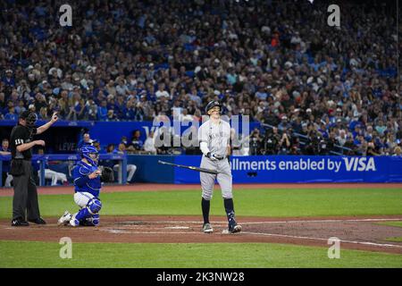 Toronto, Kanada. 25. September 2022. New York Yankees startet Pitcher É wirft im ersten Inning gegen die Toronto Blue Jays am Dienstag, den 27. September 2022, im Rogers Center in Toronto, Kanada, einen Pitch. Aaron Judge ist nur einen Heimlauf entfernt von der Bindung der American League und Yankees Clubrekord mit 61 Heimläufen von Roger Maris. Foto von Andrew Lahodynskyj/UPI Credit: UPI/Alamy Live News Stockfoto
