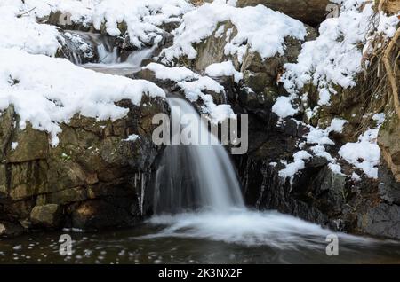 Kaskaden im Cooper Branch des Patapsco River, außerhalb von Ellicott City in Maryland, USA Stockfoto