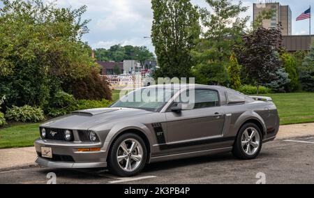 BIRMINGHAM, MI/USA - 13. AUGUST 2020: Ein Ford Mustang Boss GT Auto auf der Woodward Dream Cruise Route. Stockfoto