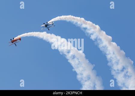 Aero Superbatics WingWalking Team zeigt auf der Blackpool Air Show 2022 Stockfoto