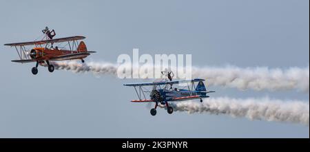 Aero Superbatics WingWalking Team zeigt auf der Blackpool Air Show 2022 Stockfoto