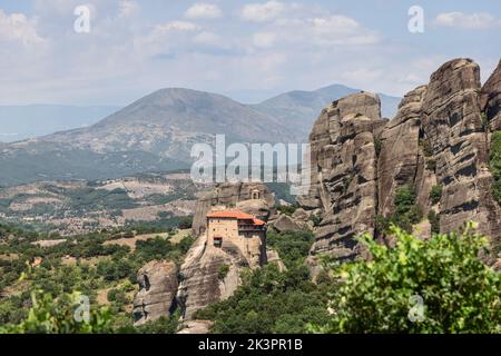 Das Heilige Kloster von St. Nicholas Anapausas (Moni Agios Nikolaos Anapafsas) liegt abseits und etwas isoliert von anderen auf nur 80 Metern Stockfoto