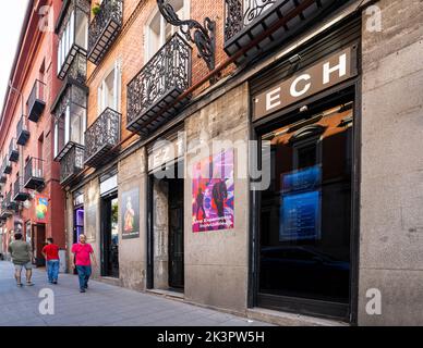 Madrid, Spanien, September 2022. Außenansicht des Velasquez Tech Museums im Stadtzentrum Stockfoto