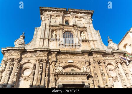 Die Fassade der Chiesa di San Domenico: Eine barocke Architektur, Nardo, Lecce, Süditalien Stockfoto