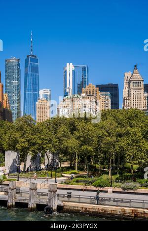 Battery Park und Skyline von Lower Manhattan, New York, USA Stockfoto
