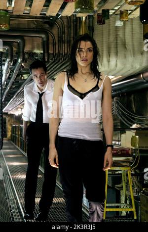 Keanu Reeves & Rachel Weisz Film: Constantine (USA/DE 2005) Charaktere: John Constantine & Angela Dodson Regie: Francis Lawrence 08 February 2005 **WARNUNG** Dieses Foto ist nur für den redaktionellen Gebrauch bestimmt und unterliegt dem Copyright von WARNER BROS. Und/oder des Fotografen, der von der Film- oder Produktionsfirma beauftragt wurde und nur durch Publikationen im Zusammenhang mit der Bewerbung des oben genannten Films reproduziert werden kann. Eine obligatorische Gutschrift an WARNER BROS. Ist erforderlich. Der Fotograf sollte auch bei Bekanntwerden des Fotos gutgeschrieben werden. Ohne schriftliche Genehmigung der Film Company kann keine kommerzielle Nutzung gewährt werden. Stockfoto