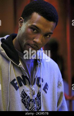 Ashley Walters Film: Get Rich Or Die Tryin'; Get Rich Or Die Trying (2005) Charaktere: Antwan Regie: Jim Sheridan 09 November 2005 **WARNUNG** Dieses Foto ist nur für redaktionelle Zwecke bestimmt und unterliegt dem Copyright von PARAMOUNT und/oder des Fotografen, der von der Film- oder Produktionsfirma beauftragt wurde.Es kann nur von Publikationen im Zusammenhang mit der Bewerbung des oben genannten Films reproduziert werden. Eine obligatorische Gutschrift an PARAMOUNT ist erforderlich. Der Fotograf sollte auch bei Bekanntwerden des Fotos gutgeschrieben werden. Ohne schriftliche Genehmigung der Film Company kann keine kommerzielle Nutzung gewährt werden. Stockfoto