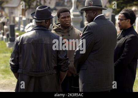 Curtis Jackson Aka 50 Cent, Bill Duke & Russell Hornsby Film: Get Rich Or Die Tryin'; Get Rich Or Die Trying (2005) Charaktere: ,Levar & Odell Regie: Jim Sheridan 09 November 2005 **WARNUNG** Dieses Foto ist nur für redaktionelle Zwecke bestimmt und unterliegt dem Copyright von PARAMOUNT und/oder des Fotografen, der von der Film- oder Produktionsfirma beauftragt wurde.Es kann nur von Publikationen im Zusammenhang mit der Bewerbung des oben genannten Films reproduziert werden. Eine obligatorische Gutschrift an PARAMOUNT ist erforderlich. Der Fotograf sollte auch bei Bekanntwerden des Fotos gutgeschrieben werden. Ohne schriftliche Genehmigung von t kann keine kommerzielle Nutzung gewährt werden Stockfoto