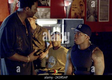 Adewale Akinnuoye-Agbaje, Ashley Walters & Curtis Jackson Aka 50 Cent Film: Get Rich Or Die Tryin'; Get Rich Or Die Trying (2005) Charaktere: Majestic, Antwan & Regie: Jim Sheridan 09 November 2005 **WARNUNG** Dieses Foto ist nur für redaktionelle Zwecke bestimmt und unterliegt dem Copyright von PARAMOUNT und/oder des Fotografen, der von der Film- oder Produktionsfirma beauftragt wurde.Es kann nur von Publikationen im Zusammenhang mit der Bewerbung des oben genannten Films reproduziert werden. Eine obligatorische Gutschrift an PARAMOUNT ist erforderlich. Der Fotograf sollte auch bei Bekanntwerden des Fotos gutgeschrieben werden. Ohne schriftliche Genehmigung kann keine kommerzielle Nutzung gewährt werden Stockfoto