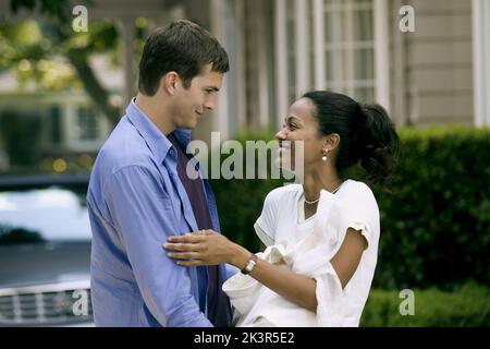 Ashton Kutcher & Zoe Saldana Film: Guess Who (2005) Charaktere: Simon Green & Theresa Jones Regie: Kevin Rodney Sullivan 25 March 2005 **WARNUNG** Dieses Foto ist nur für den redaktionellen Gebrauch bestimmt und unterliegt dem Copyright von COLUMBIA PICTURES und/oder des Fotografen, der von der Film- oder Produktionsfirma beauftragt wurde und darf nur von Publikationen im Zusammenhang mit der Bewerbung des oben genannten Films reproduziert werden. Eine obligatorische Gutschrift für COLUMBIA PICTURES ist erforderlich. Der Fotograf sollte auch bei Bekanntwerden des Fotos gutgeschrieben werden. Ohne schriftliche Genehmigung der Film Company kann keine kommerzielle Nutzung gewährt werden. Stockfoto