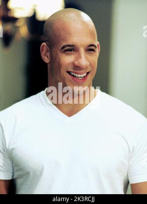 Vin Diesel Film: Der Schnuller (2005) Charaktere: Shane Wolfe Regie: Adam Shankman 01 March 2005 **WARNUNG** Dieses Foto ist nur für redaktionelle Zwecke bestimmt und unterliegt dem Copyright von DISNEY und/oder dem von der Film- oder Produktionsfirma beauftragten Fotografen und kann nur von Publikationen im Zusammenhang mit der Bewerbung des oben genannten Films reproduziert werden. Eine obligatorische Gutschrift an DISNEY ist erforderlich. Der Fotograf sollte auch bei Bekanntwerden des Fotos gutgeschrieben werden. Ohne schriftliche Genehmigung der Film Company kann keine kommerzielle Nutzung gewährt werden. Stockfoto