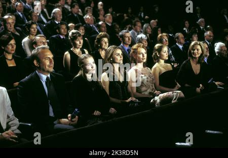 Kevin Costner, Evan Rachel Wood, Keri Russell, Alicia Witt, Erika Christensen & Joan Allen Film: The Upside Of Anger (2005) Charaktere: Denny Davies,Lavender 'Popeye' Wolfmeyer,Emily Wolfmeyer,Hadley Wolfmeyer,Andy Wolfmeyer & Terry Ann Wolfmeyer Regie: Mike Binder 11. März 2005 **WARNUNG** Dieses Foto ist nur für redaktionelle Zwecke bestimmt und unterliegt dem Copyright von NEW LINE CINEMA und/oder des Fotografen, der von der Film- oder Produktionsfirma beauftragt wurde und darf nur von Publikationen im Zusammenhang mit der Bewerbung des oben genannten Films reproduziert werden. Eine obligatorische Gutschrift für DAS NEUE LINE CINEMA ist erforderlich. Die Ph Stockfoto