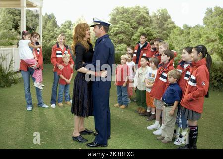 Rene Russo & Dennis Quaid Film: Yours, Mine & Ours; Yours, Mine and Ours (USA 2005) Charaktere: Helen North & Frank Beardsley Regie: Raja Gosnell 23. November 2005 **WARNUNG** Dieses Foto ist nur für redaktionelle Zwecke bestimmt und unterliegt dem Copyright von PARAMOUNT PICTURES und/oder des Fotografen, der von der Film- oder Produktionsfirma beauftragt wurde und darf nur von Publikationen im Zusammenhang mit der Bewerbung des oben genannten Films reproduziert werden. Eine obligatorische Gutschrift für PARAMOUNT-BILDER ist erforderlich. Der Fotograf sollte auch bei Bekanntwerden des Fotos gutgeschrieben werden. Eine kommerzielle Nutzung kann ohne schriftliche Genehmigung von nicht gewährt werden Stockfoto