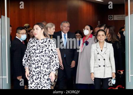 Mexiko-Stadt, Mexiko. 27. September 2022. Der Innenminister, Adan Augusto Lopez, nimmt an seinem Auftritt vor der Plenarsitzung der Senatorenkammer in Mexiko-Stadt Teil. Am 27. September 2022 in Mexiko-Stadt, Mexiko. (Bild: © Luis Barron Eyepix Group/eyepix via ZUMA Press Wire) Bild: ZUMA Press, Inc./Alamy Live News Stockfoto