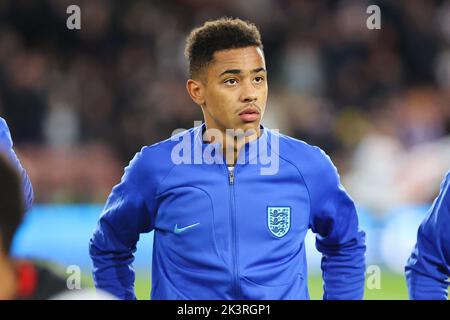 Sheffield, Großbritannien. 27. September 2022. Jacob Ramsey von England U-21 während des Internationalen Freundschaftsspiels zwischen England U-21 und Deutschland U-21 in Bramall Lane, Sheffield, England am 27. September 2022. Foto von Ben Wright. Nur zur redaktionellen Verwendung, Lizenz für kommerzielle Nutzung erforderlich. Keine Verwendung bei Wetten, Spielen oder Veröffentlichungen einzelner Clubs/Vereine/Spieler. Kredit: UK Sports Pics Ltd/Alamy Live Nachrichten Stockfoto