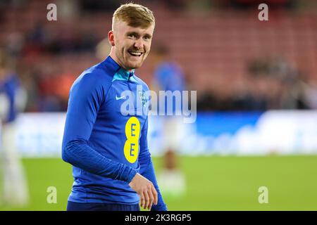 Sheffield, Großbritannien. 27. September 2022. Tommy Doyle von England U-21 während des Internationalen Freundschaftsspiels zwischen England U-21 und Deutschland U-21 in Bramall Lane, Sheffield, England am 27. September 2022. Foto von Ben Wright. Nur zur redaktionellen Verwendung, Lizenz für kommerzielle Nutzung erforderlich. Keine Verwendung bei Wetten, Spielen oder Veröffentlichungen einzelner Clubs/Vereine/Spieler. Kredit: UK Sports Pics Ltd/Alamy Live Nachrichten Stockfoto