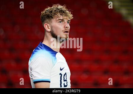Sheffield, Großbritannien. 27. September 2022. Harvey Elliott von England U-21 während des Internationalen Freundschaftsspiels zwischen England U-21 und Deutschland U-21 in Bramall Lane, Sheffield, England am 27. September 2022. Foto von Ben Wright. Nur zur redaktionellen Verwendung, Lizenz für kommerzielle Nutzung erforderlich. Keine Verwendung bei Wetten, Spielen oder Veröffentlichungen einzelner Clubs/Vereine/Spieler. Kredit: UK Sports Pics Ltd/Alamy Live Nachrichten Stockfoto