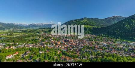 Abendsonne über Immenstadt im Allgäu Stockfoto