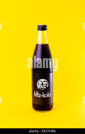 Fritz Kola Flasche. Koksglasflasche 0,5L (halbe Liter). Cola aus Hamburg, Deutschland. Stockfoto