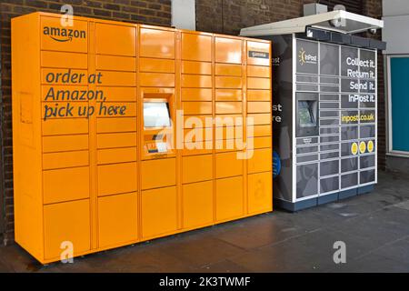 Amazon Spind Paket Lieferung Abholpunkt neben InPost ein polnisches Logistic Services Geschäft Drop Off Collect Return Send Automated Paket locker UK Stockfoto