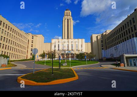 MONTREAL, KANADA -16 SEP 2022- Blick auf den Campus der Universite de Montreal, einer französischsprachigen Universität im Viertel Cote-des-Neiges Stockfoto