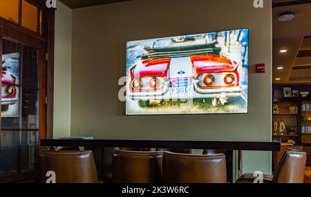 Digitale Installation an der Bar im Pearl Hotel in Rosemary Beach, FL Stockfoto