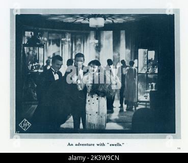 JENNY JUGO IN DER WASSERRATTE / DIE CARMEN VON ST. PAULI 1928 Regisseur ERICH WASCHNECK Geschichte Bobby E. Luthge Art Regie Alfred Junge Produzent Alfred Zeisler Universum Film (UFA) / Gaumont British Distributors (in UK) Stockfoto