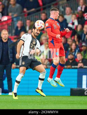 Ilkay Gündogan, DFB 21 Wettkampf um den Ball, Tackling, Duell, Header, zweikampf, Aktion, Kampf gegen Phil Foden, England 11 im UEFA Nations League 2022 Spiel ENGLAND - DEUTSCHLAND 3-3 in der Saison 2022/2023 am 26. September 2022 in London, Großbritannien. © Peter Schatz / Alamy Live News Stockfoto