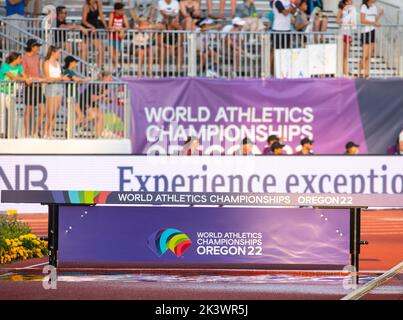 Hindernislauf-Wassersprung bei den Leichtathletik-Weltmeisterschaften, Hayward Field, Eugene, Oregon, USA am 20.. Juli 2022. Foto von Gary Mitchell Stockfoto