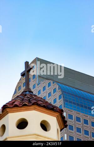 Alte und neue Architektur Stockfoto