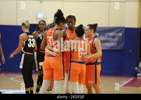 Palamanchia, Alghero, Italien, 28. September 2022, Famila Wuber Schio im Finale - Virtus Segafredo Bologna gegen Famila Wuber Schio - Italienische Basketball Supercoppa Frauen Stockfoto