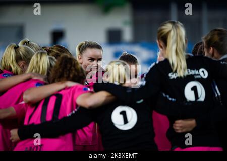 Madrid, Madrid, Spanien. 28. September 2022. Rosenborgs Fußballmannschaft vor dem Spiel Real Madrid und Rosenborg feierten am Mittwoch, 28. September 2022, in Madrid, Spanien, womenÃs Alfredo Di Stefano Stadion. Gültig für die UEFA WomenÃs Champions League (Bildnachweis: © Alberto Gardin/ZUMA Press Wire) Bildquelle: ZUMA Press, Inc./Alamy Live News Stockfoto