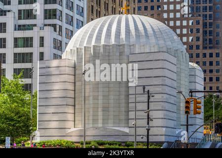 Die neue griechisch-orthodoxe St. Nicholja-Kirche wurde vom Architekten Santiago Calatrava, Manhattan, New York, USA, entworfen Stockfoto