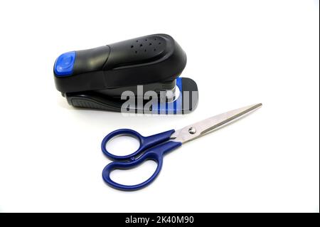 Hefter und Schere Stock Foto Stockfoto