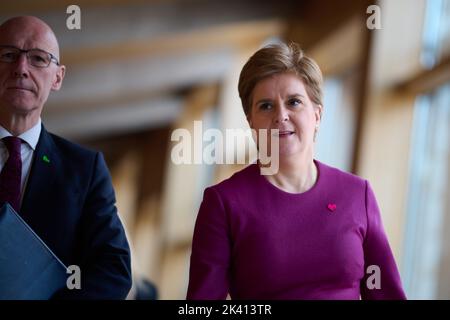 Edinburgh Schottland, Großbritannien 29. September 2022. Nicola Sturgeon kommt zu Fragen des Ersten Ministers im schottischen Parlament. Credit sst/alamy live News Stockfoto