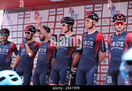 Kroatien. 29. September 2022. Die dritte Etappe des Cro Race von Sinj nach Promosten startete am 29. September 2022 auf dem Platz in Sinj, Kroatien. Foto: Ivo Cagalj/PIXSELL Credit: Pixsell Foto- und Videoagentur/Alamy Live News Stockfoto