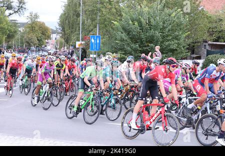 Kroatien. 29. September 2022. Die dritte Etappe des Cro Race von Sinj nach Promosten startete am 29. September 2022 auf dem Platz in Sinj, Kroatien. Foto: Ivo Cagalj/PIXSELL Credit: Pixsell Foto- und Videoagentur/Alamy Live News Stockfoto