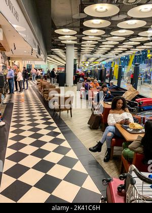 Madrid, Spanien, Flughafenterminal Nummer 4. Stockfoto