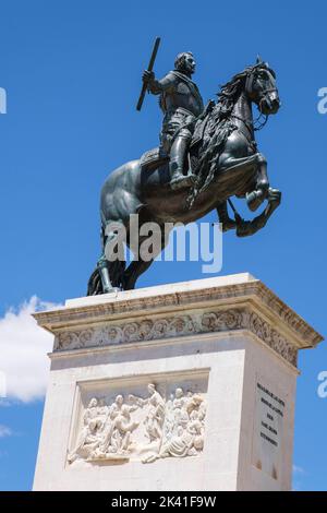 Spanien, Madrid. Statue von König Philipp IV. (Felipe IV.), König von Spanien 1621-1665. Stockfoto