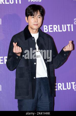 Seoul, Südkorea. 29. September 2022. Der südkoreanische Schauspieler Jung Woo-sung nimmt an einem Photo-Call zum Start des BERLUTI 2022 F/W The Play-Off am 29. September 2022 in Seoul, Südkorea, Teil. (Foto von Lee Young-ho/Sipa USA) Quelle: SIPA USA/Alamy Live News Stockfoto