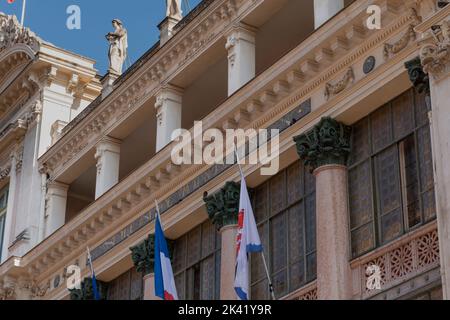 Opéra de Nice. Architecte: François Aune. Statuen des Bildhauers Monetta. Schön. Alpes-Maritimes Abt. Provence-Alpes-Côte d'Azur. Frankreich Stockfoto