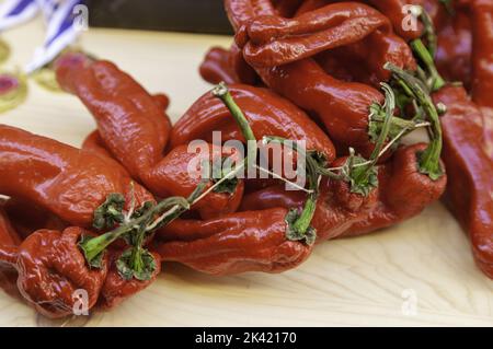 Getrocknete rote Paprika in der Landwirtschaft Markt, Gemüse Stockfoto