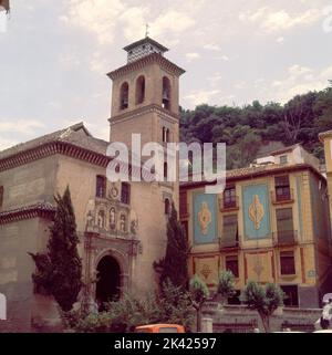 FACHADA DE LA IGLESIA DE SAN GIL Y SANTA ANA - SIGLO XVI - FOTO AÑOS 60. AUTOR: DIEGO DE SILOE (1495-1563). LAGE: ST ANNE'S CHURCH. GRANADA. SPANIEN. Stockfoto